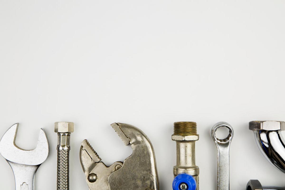 Winter Property Care: Who’s Responsible for What?